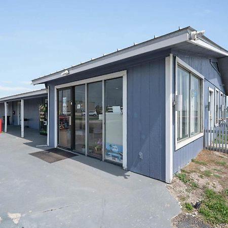 Oyo Hotel Rockport- Bay View Экстерьер фото