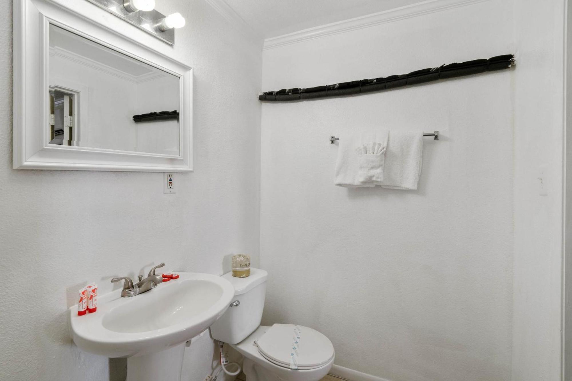 Oyo Hotel Rockport- Bay View Экстерьер фото